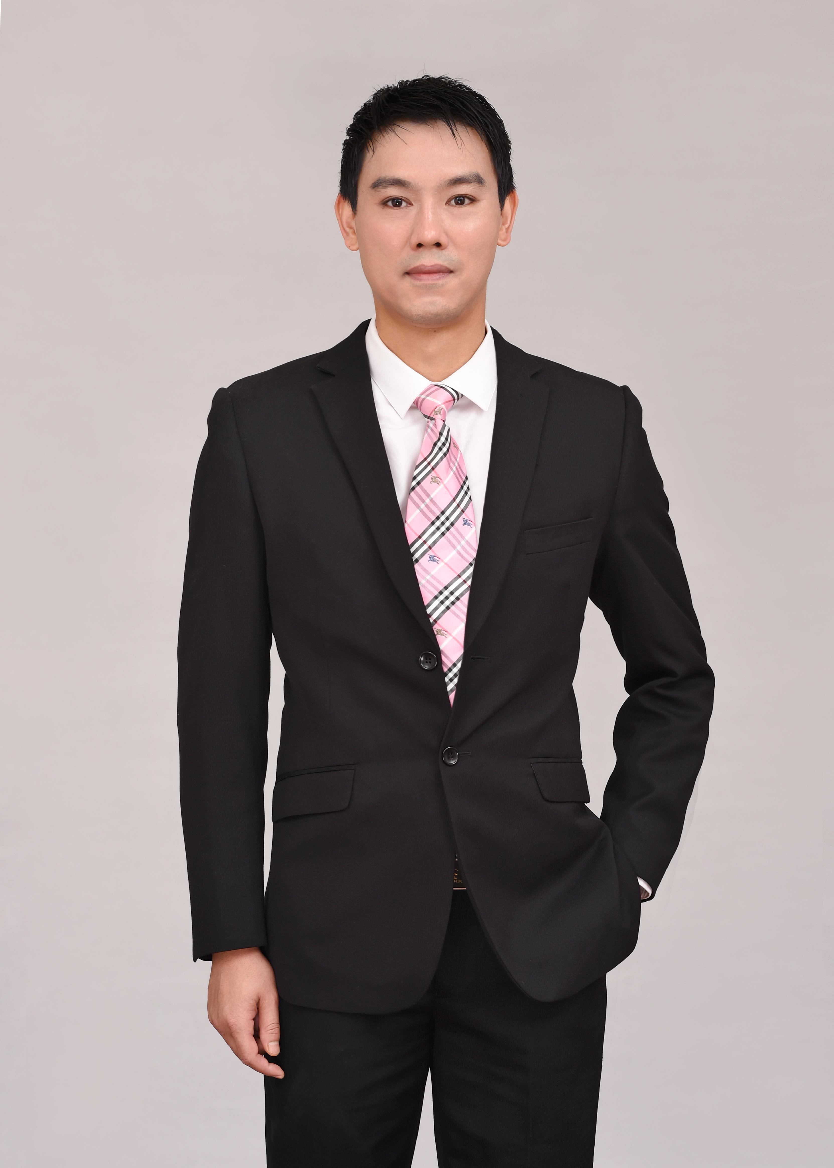黄秀英 舞台监督负责人